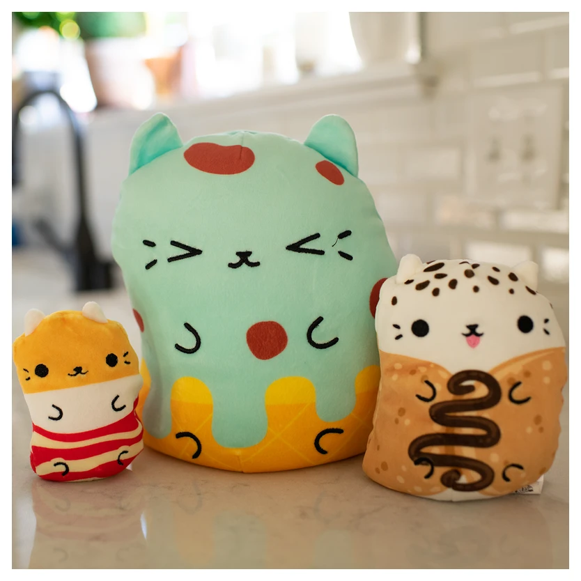 Cats Vs Pickles Chonks 6 Inch Plush Mystery Bag 7 Cats Vs Pickles Chonks 6 Inch Plush Mystery Bag - Image 5